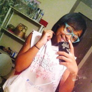 Meet your Posher, Maya